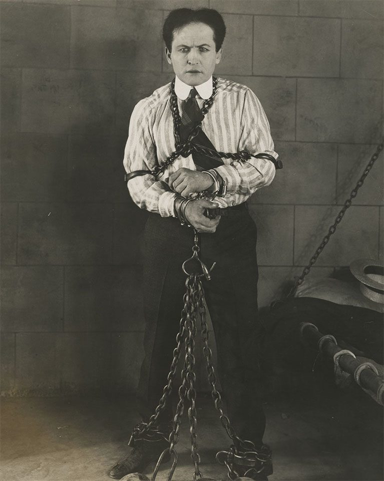 harry houdini water tank